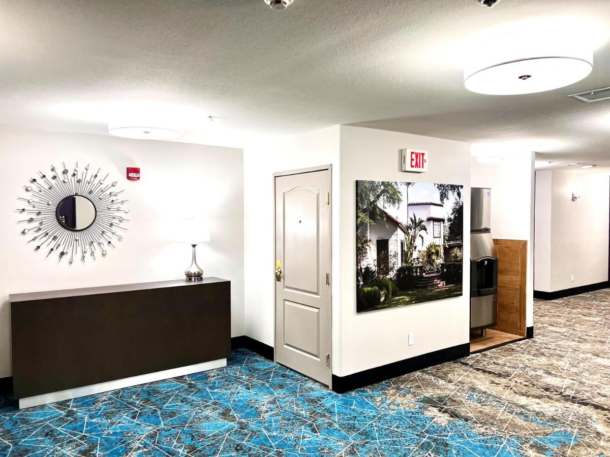 La Quinta By Wyndham Pharr North Mcallen Exterior photo